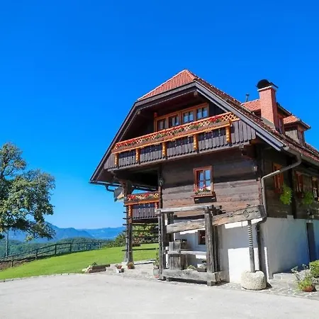 Farmház Na Skaluc - Country Estate & Glamping